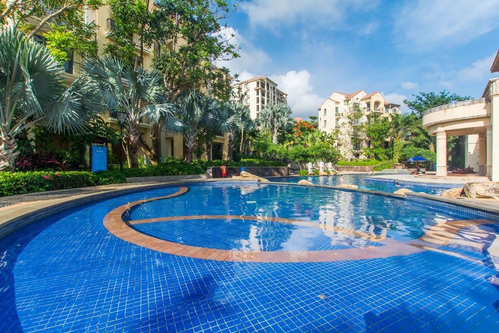 Yalong Bay Leju Tropical Coquette Apartment Sanya Bagian luar foto